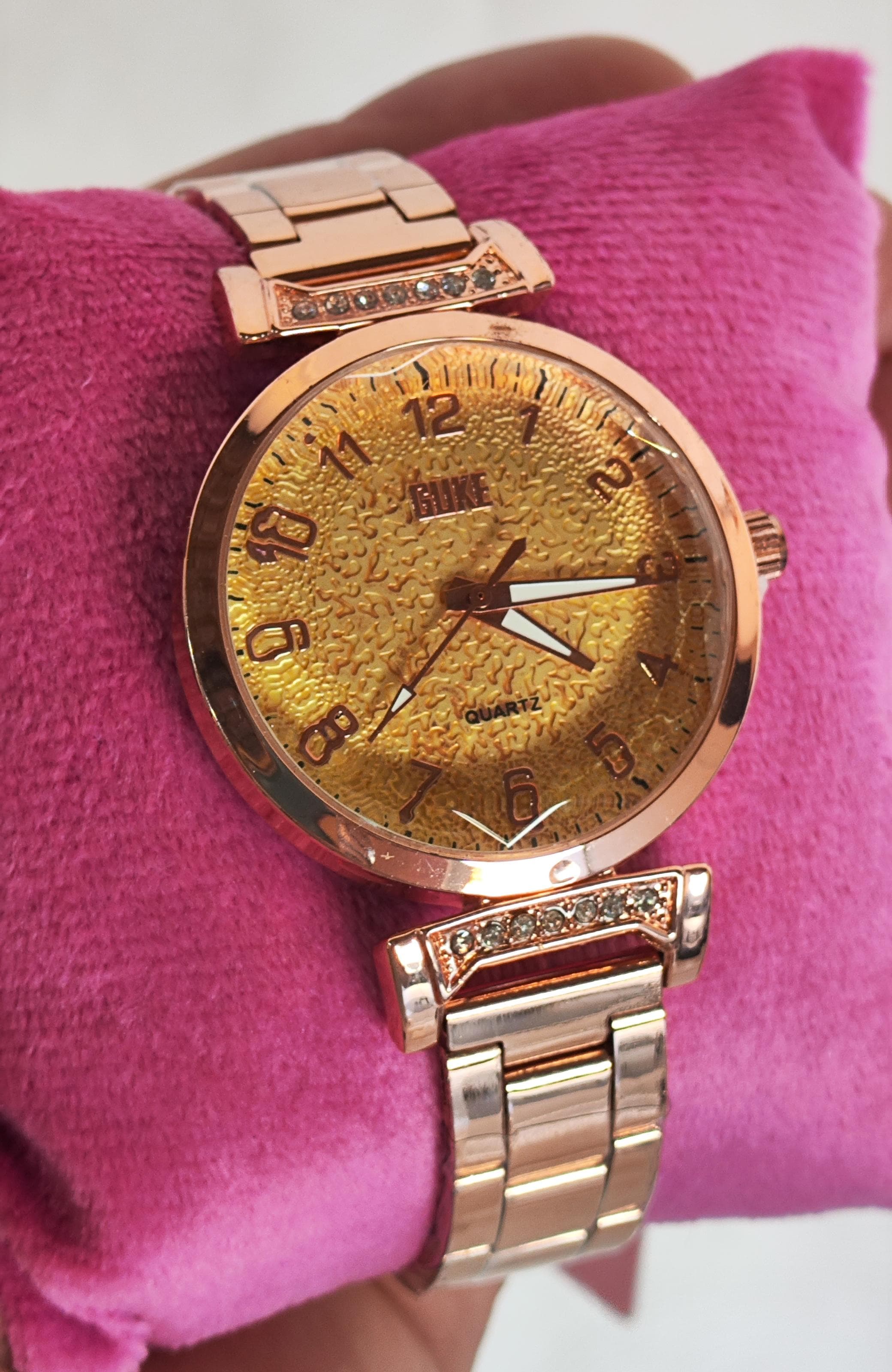 Relógios feminino e masculino 